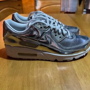 NWOB, Men’s Nike Air Max 90 SP Liquid Metal, size 11, Silver Platinum CQ6639-001